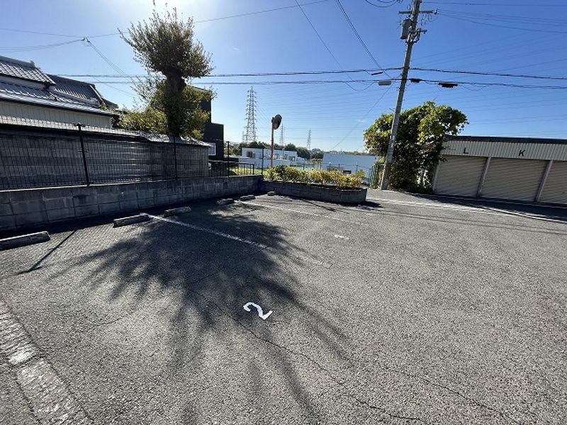 レオパレス室堂 駐車場