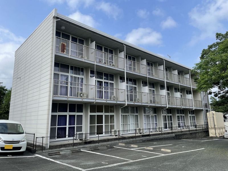 レオパレス神田 外観