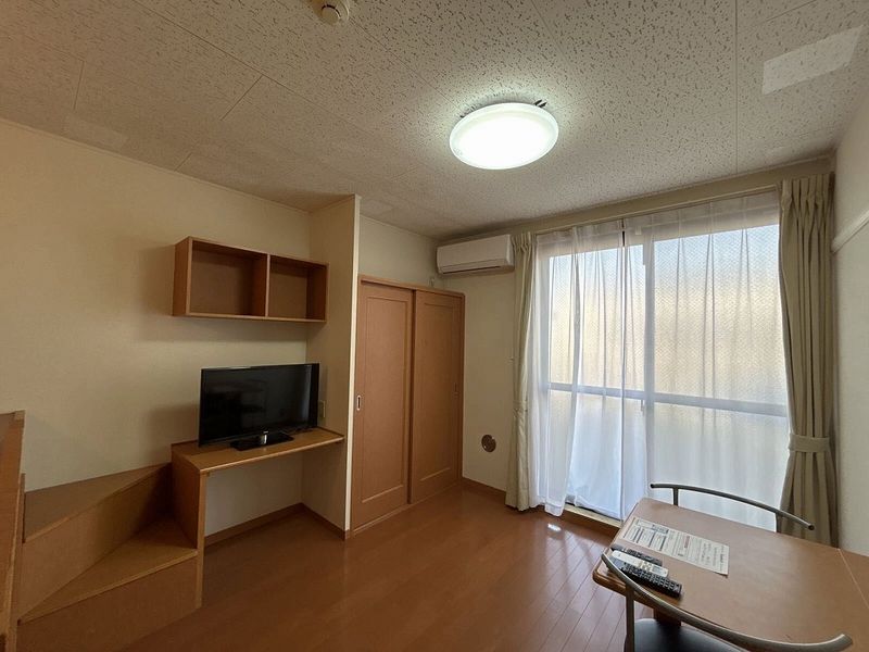 レオパレスＭＡＳＵＤＡ 居間