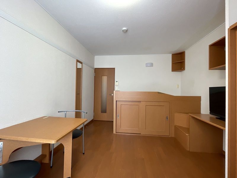 レオパレスＮａＮａ 居間