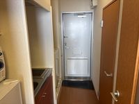 レオパレスプランドール高島 玄関