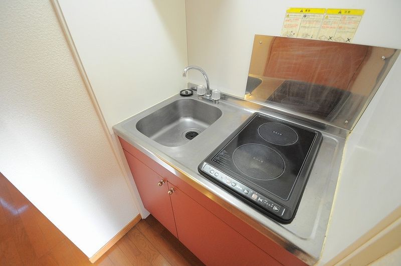 レオパレスエメラルド キッチン