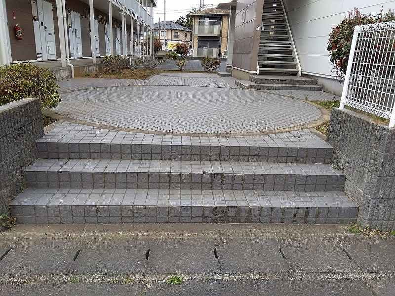 レオパレス鹿嶋宮中Ｂ エントランス
