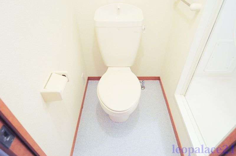 レオパレスＩ　ＲＯＯＭ トイレ