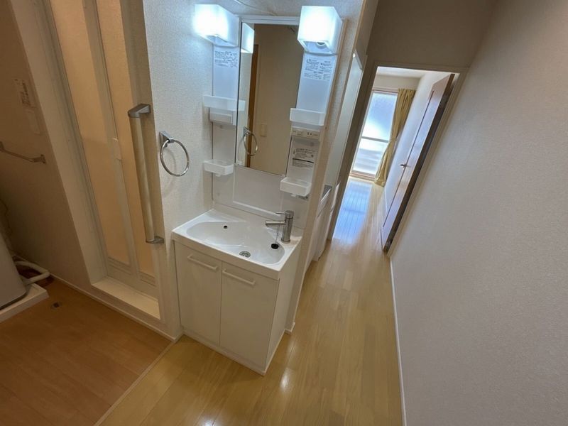 レオパレスヤチヨ 洗面所