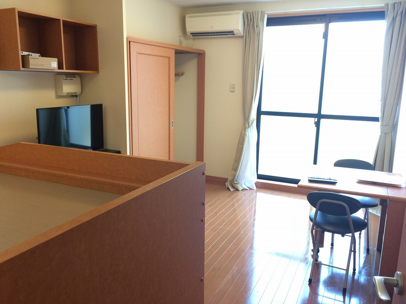 レオパレストレド その他