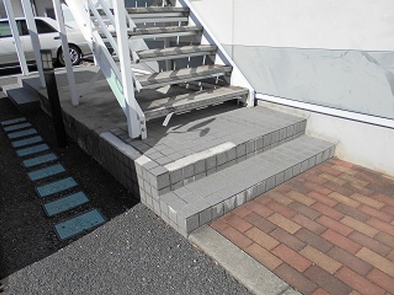 レオパレスさくら エントランス