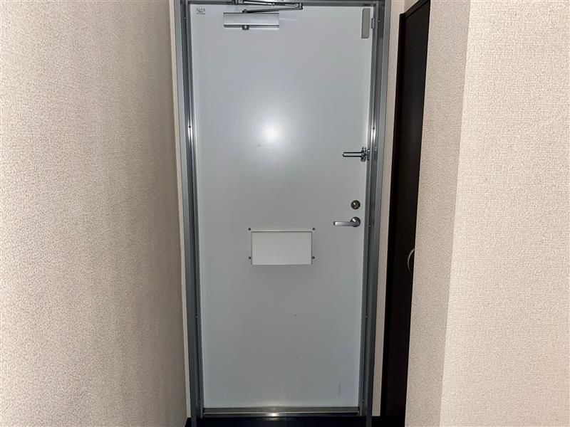 LEONEXT Termick Entrance