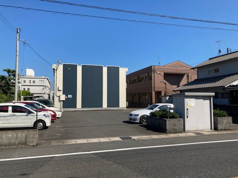 レオネクストアステラス曙 駐車場