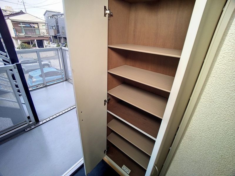レオパレスフォーティーン扇 収納