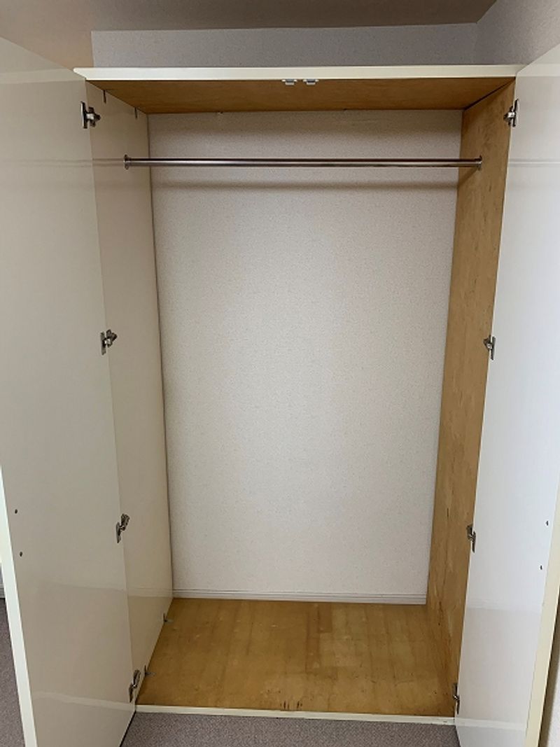 レオパレスカウベルⅠ 収納