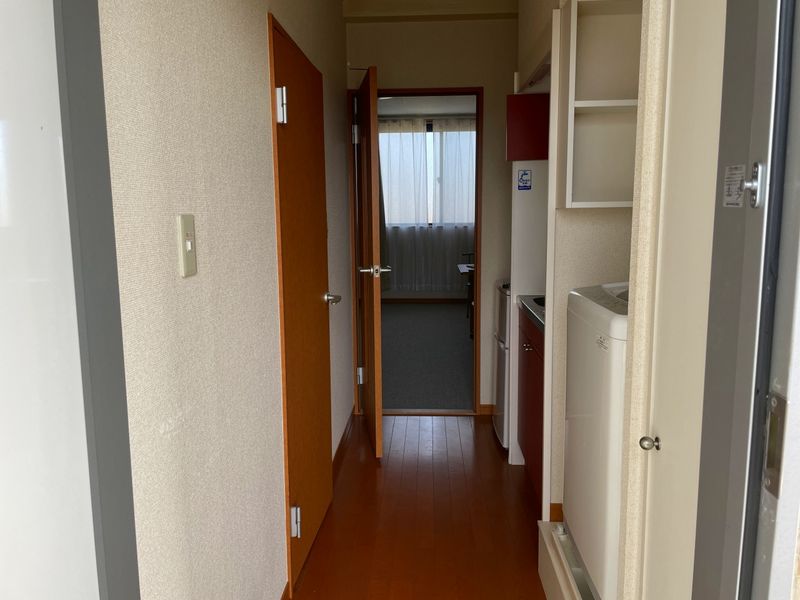 leopalace KEI Entrance