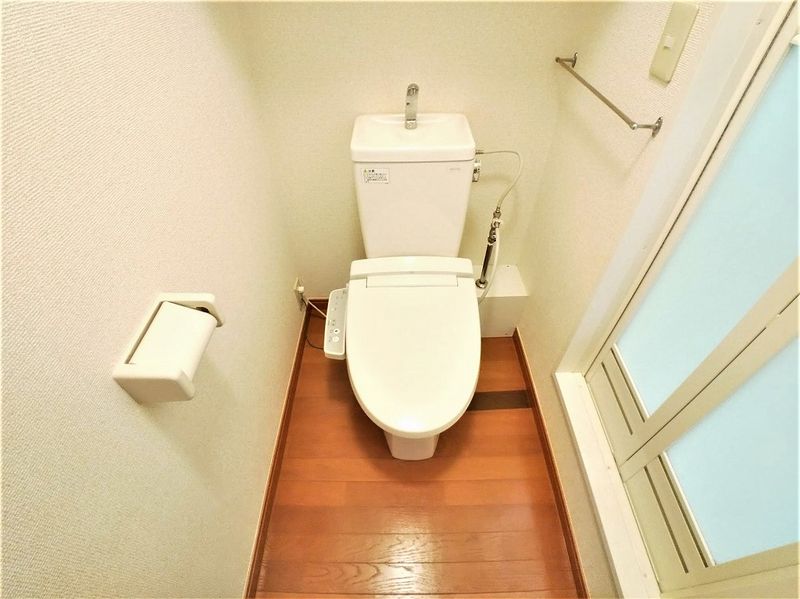 レオパレスエターナル トイレ