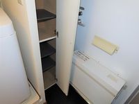 レオパレス御所 玄関