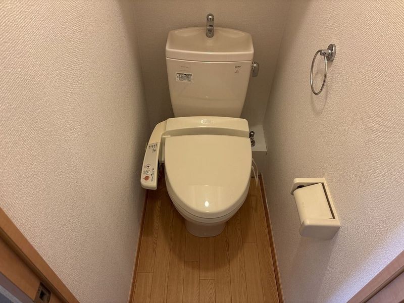 レオパレスこかげ トイレ
