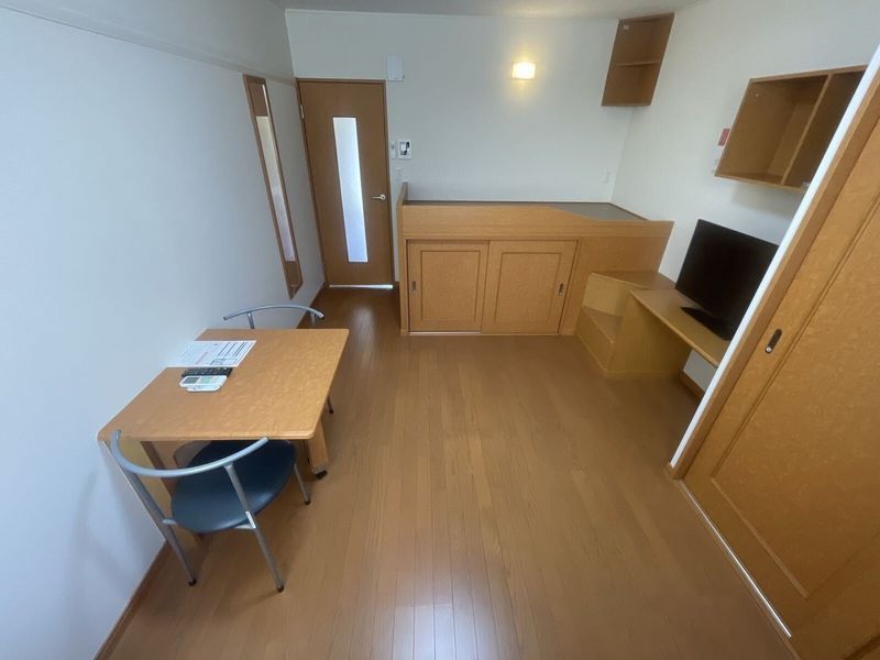 レオパレスウェル 居間