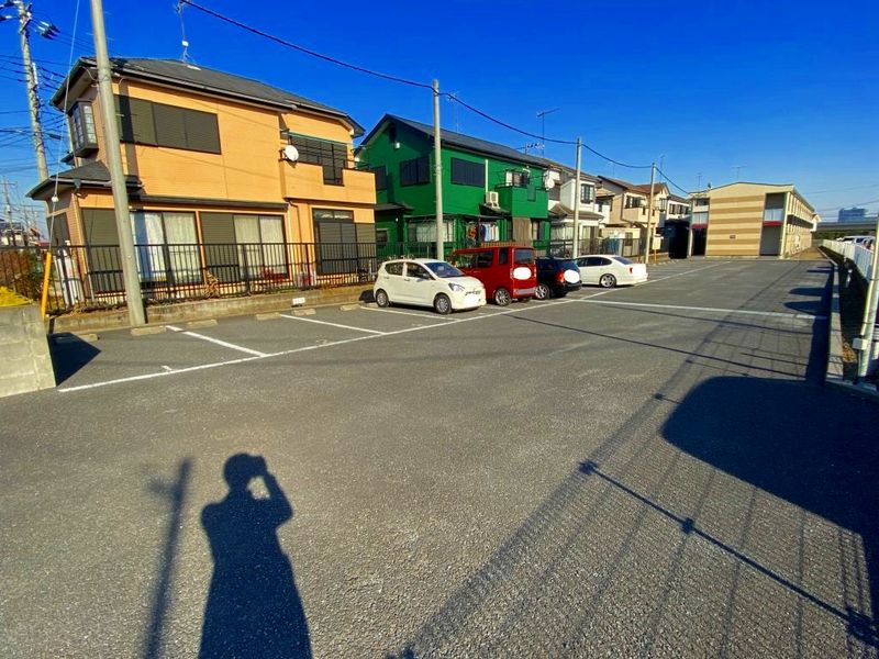 レオパレスＪＩＰＡＮＧ 駐車場
