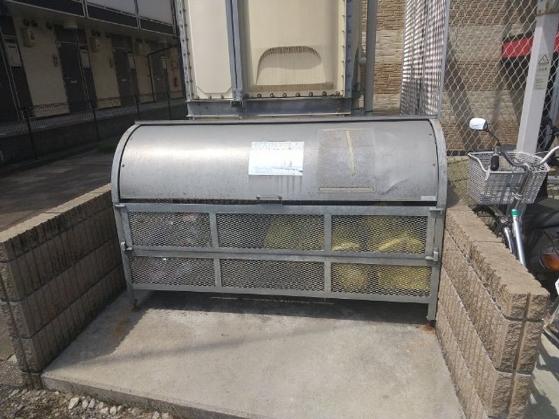 レオパレスホワイト 共用部分