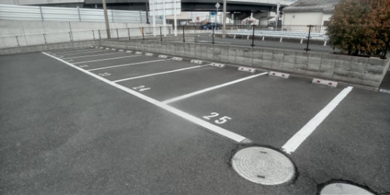レオパレス今古賀 駐車場