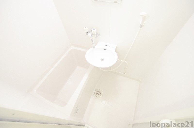 レオパレスメゾンドヒノデ 洗面所