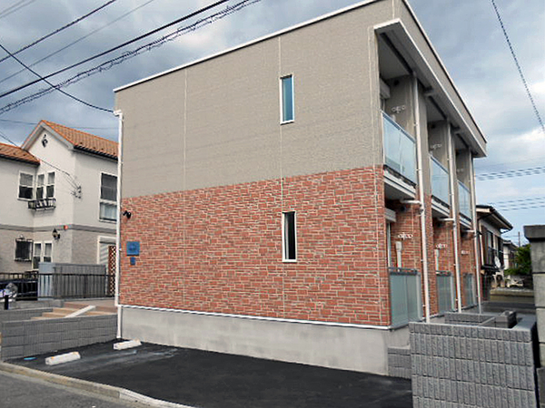 Bên ngoài LEONEXT Miyuki