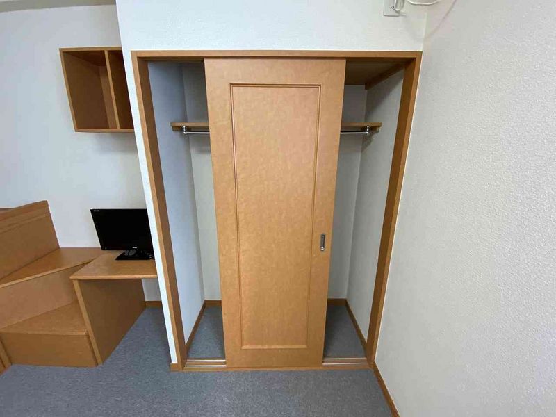 レオパレスつきぞえまち 収納