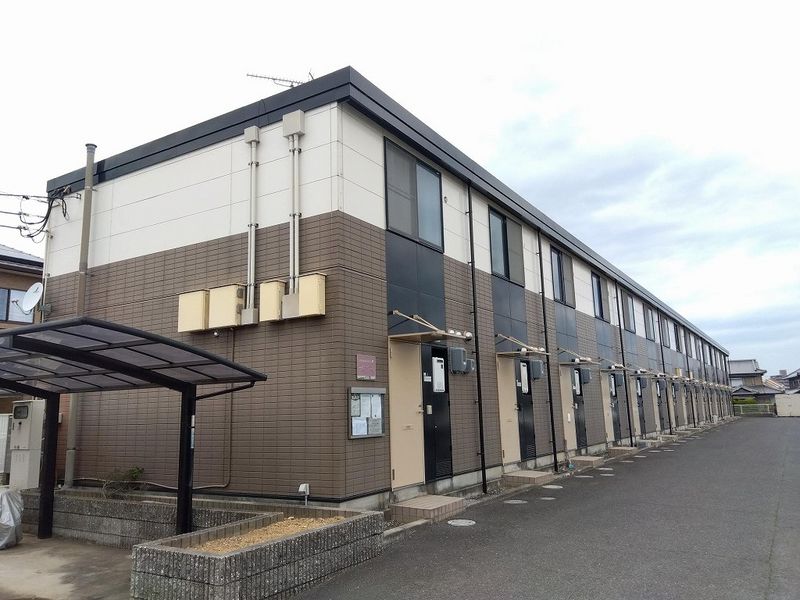 レオパレス高木 外観