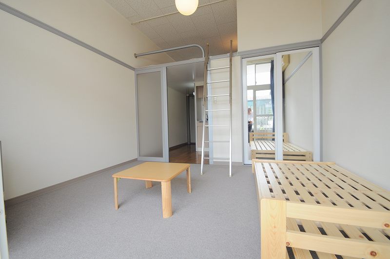 レオパレスＯＩＳＯⅡ 居間