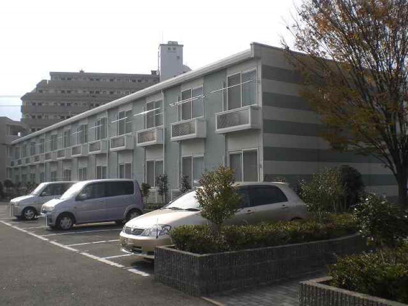 レオパレス上川原 外観