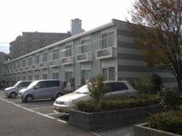 レオパレス上川原 外観