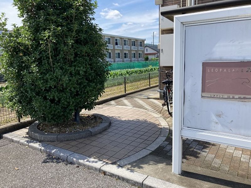 レオパレス岐阜村前 エントランス