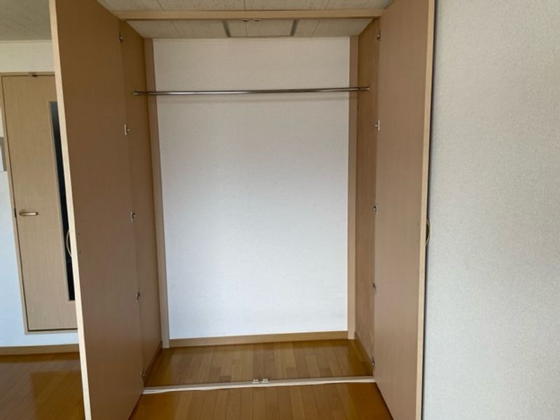 レオパレスメゾン桔梗 収納
