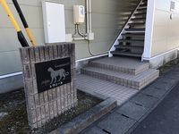 レオパレスブロード・ミヤワキ エントランス
