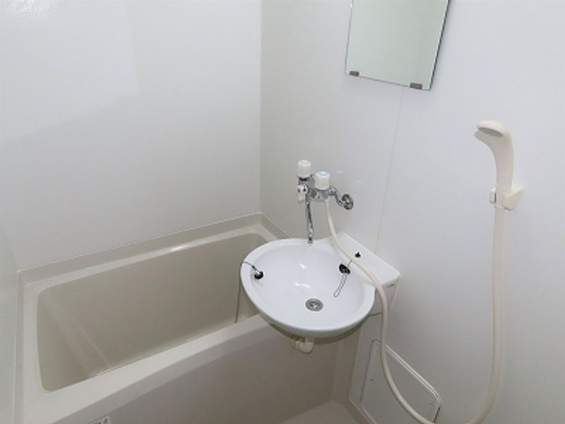 leopalace Hiiragi Bathroom