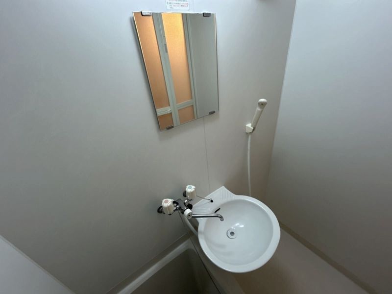 レオパレス西羽貫 洗面台