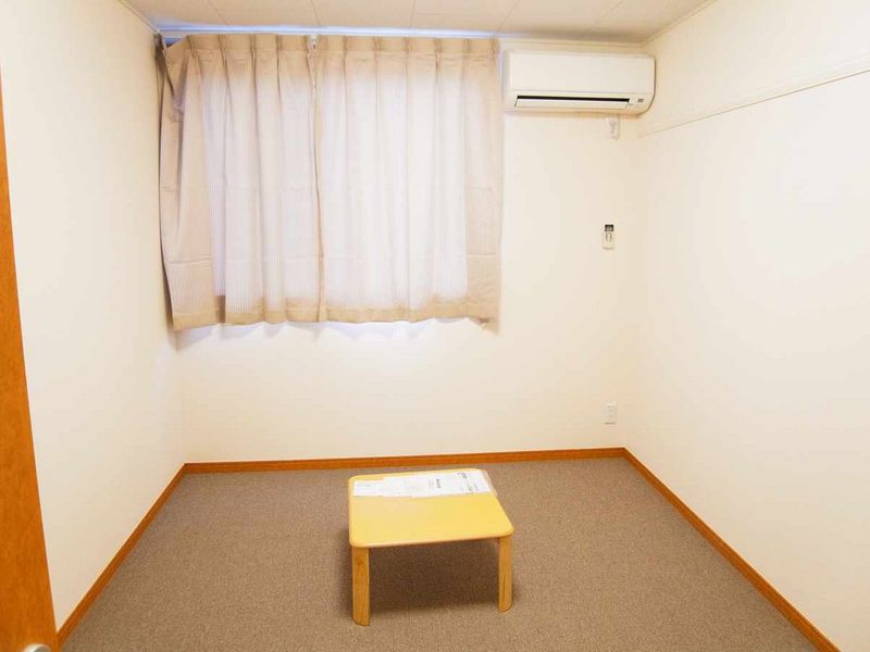 レオパレスフォーエヴァー 居間