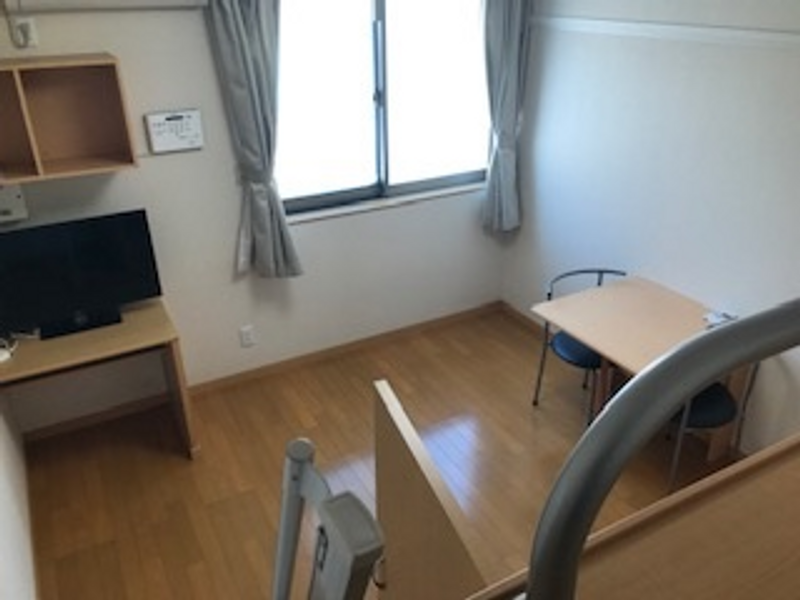 レオネクストＪ 居間