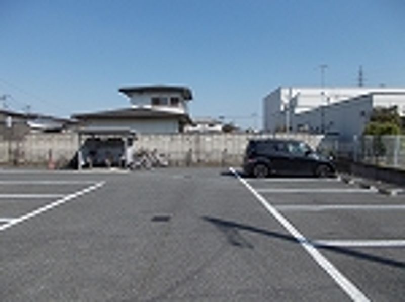 レオネクストクラーク館 駐車場