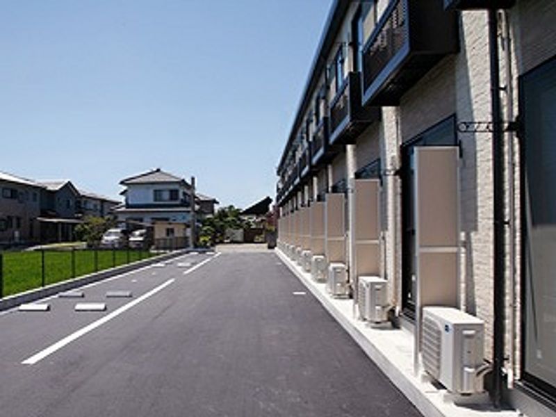 レオパレスＮ＆Ｋ 駐車場