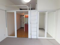 レオパレスハーモニー高川原 居間