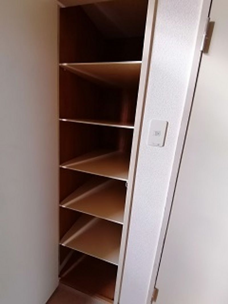 レオパレスメディオ名取 収納