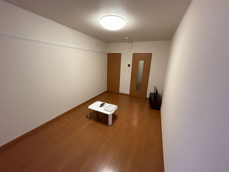 レオパレスＮＥＸＴ　ＤＯＯＲ 居間