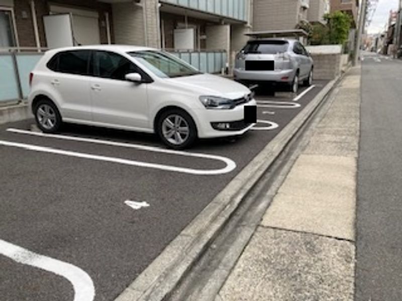 クレイノ太閤通 駐車場