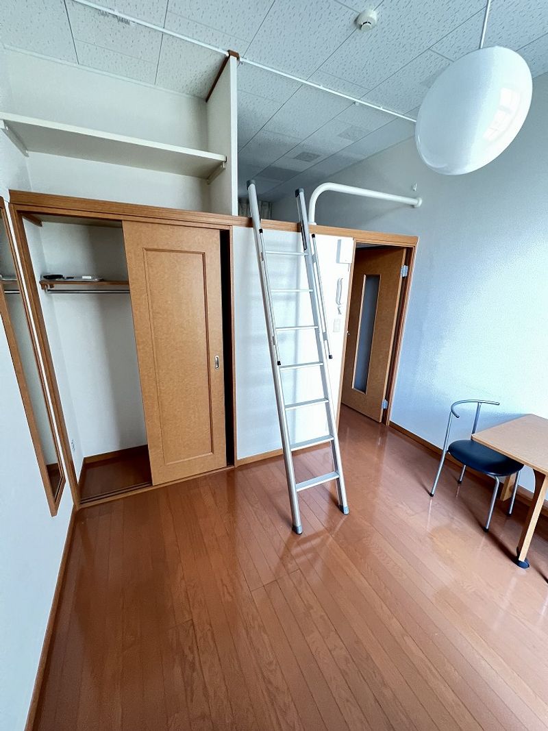 レオパレスしろたん 寝室