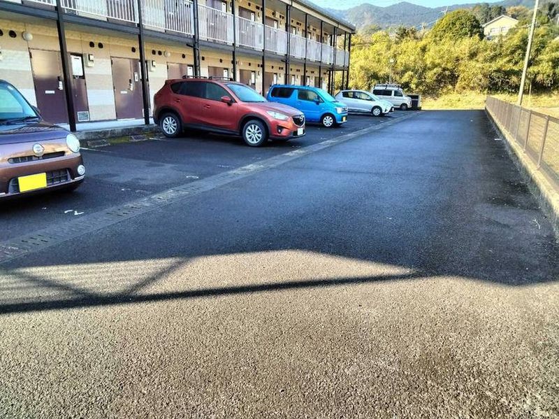 leopalace Courage Shimo Fukumoto Bãi đỗ xe