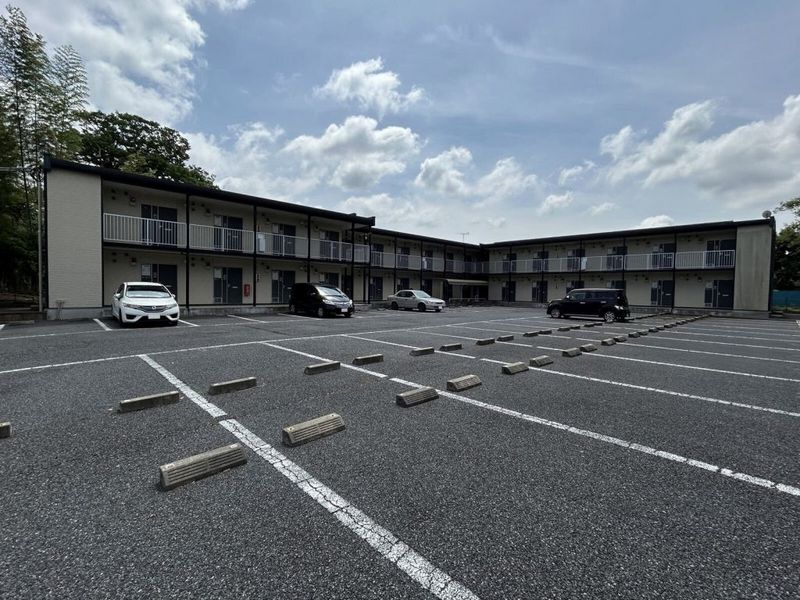 レオパレスＹＯＫＯＳＵＫＡ 外観