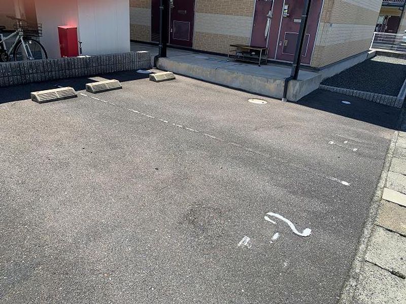レオパレスヴェルドミール　Ⅰ 駐車場