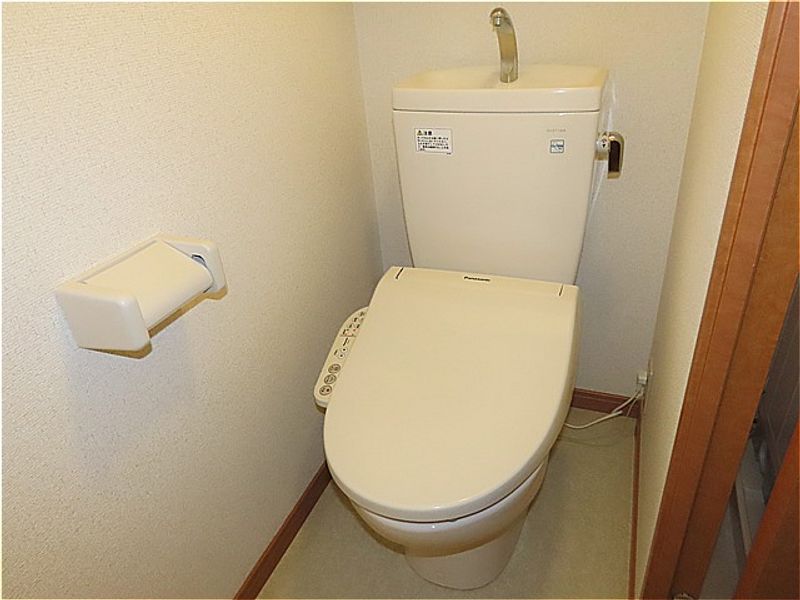 レオパレスＷＨＩＴＥ　ＷＥＬＬ トイレ