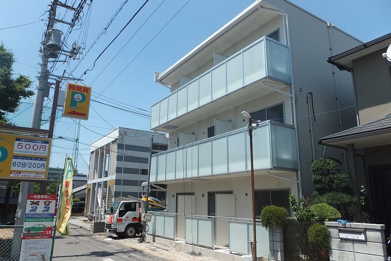 レオネクスト原木中山駅 外観