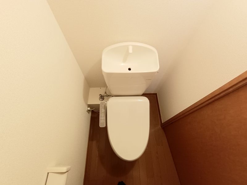 レオパレスカナール トイレ